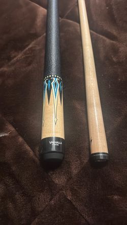 Playing cue