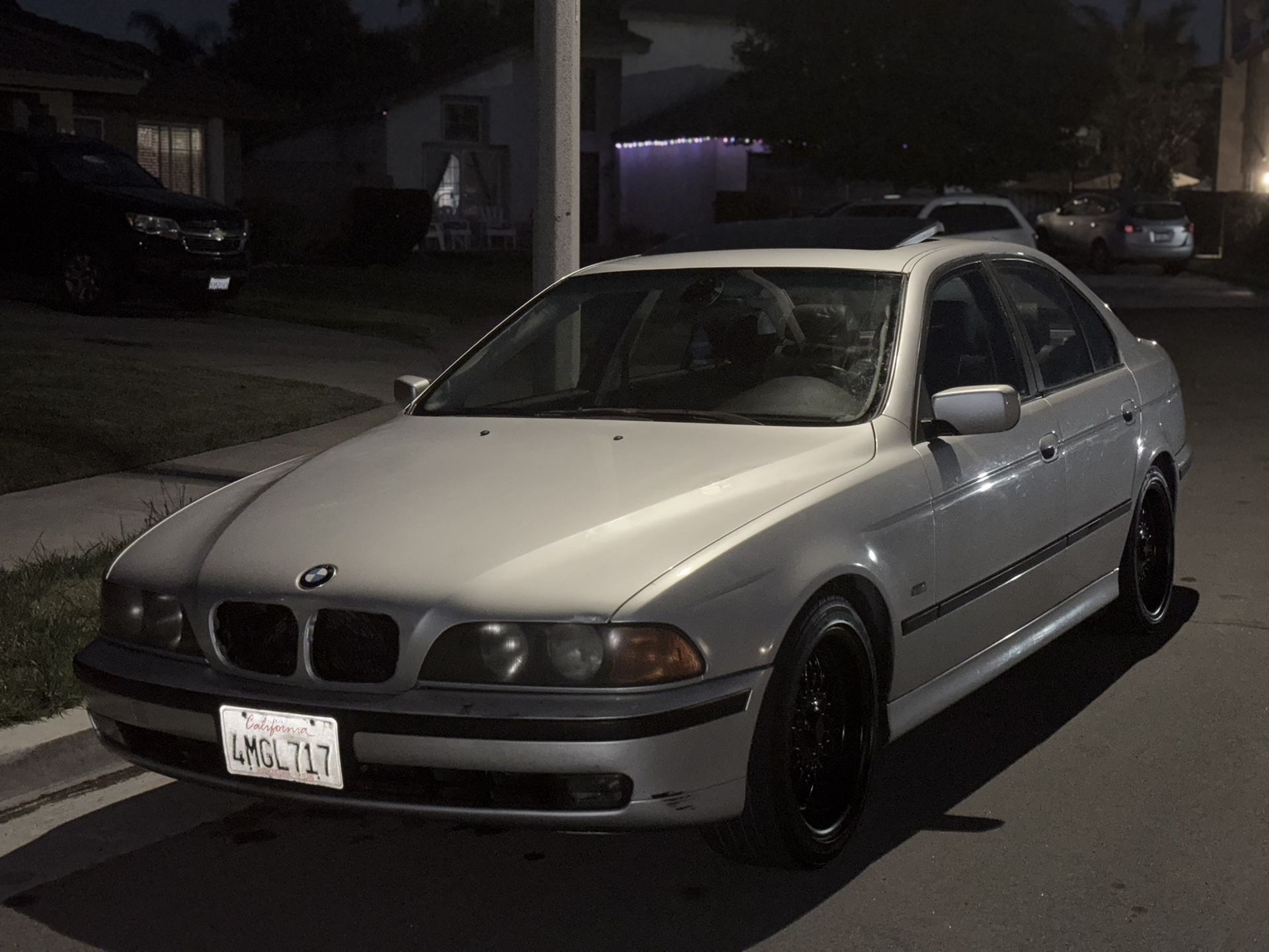 2000 BMW 528i