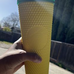 Starbucks studded hawaii pinapple tumbler