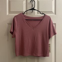 Brand New Dusty Rose & White Cropped Tops Sizes XL $5.00 Each 