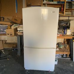 Large whirlpool of bright freezer