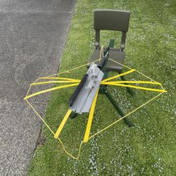 Clay Pigeon Thrower