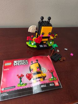 LEGO BrickHeadz Seasonal 40270 Bee Building Set