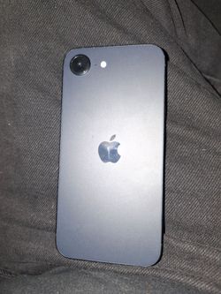 Iphone 16e (unlocked), still under warranty