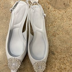 NWT Elegant light blue Slingback Heels Size 8