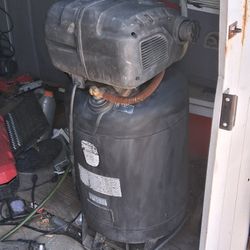 Husky 26 Gallon 150psi Air Compressor