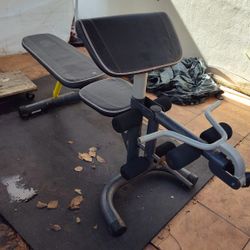 Adjustable Weight Bench 