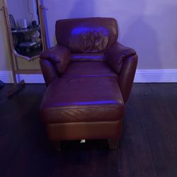 Red Natuzzi Love Chair With Ottoman