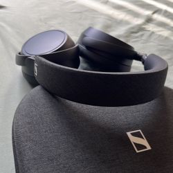 Sennheiser Momentum 4 Wireless