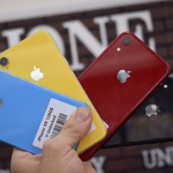 iPhone XR (64GB ) | Unlocked 🔓| 30 Days warranty✅ | All colors Available ❗️| Like New
