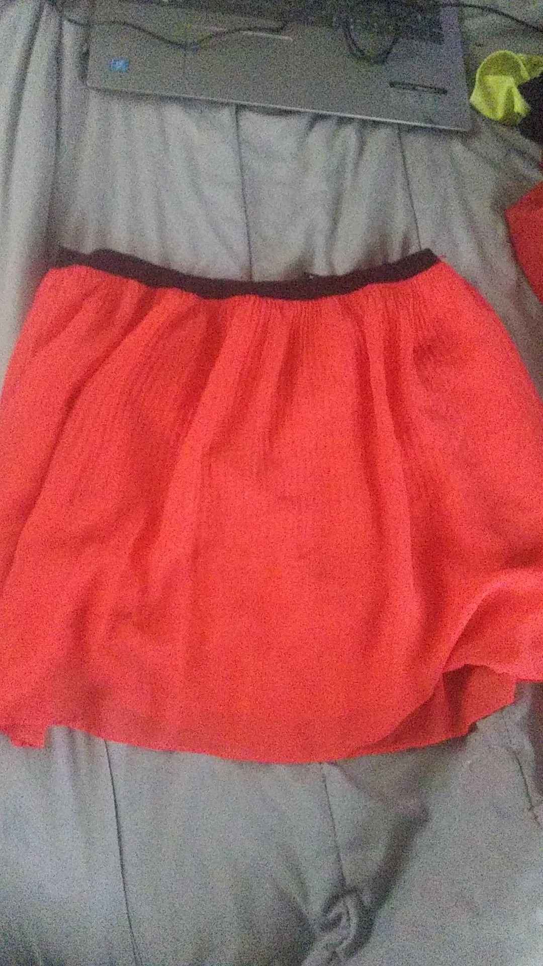Victorias secret skirt size 6