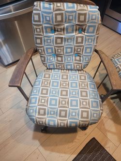 Mid-century dinette chairs