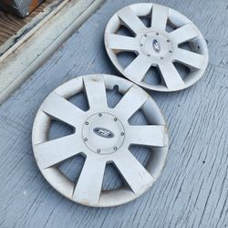 Vendo un par de copas originales de ford fusion  del 2006 asta el 2010 OEM R16