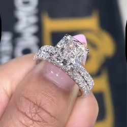 4ct Crystal-Diamond Cut