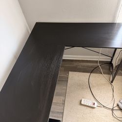 L Shaped gaming Desk