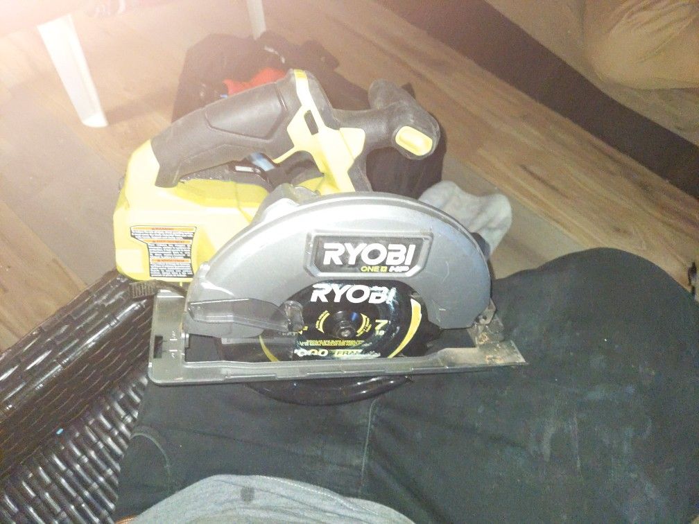 RYOBI One + HP Battery Skill Saw