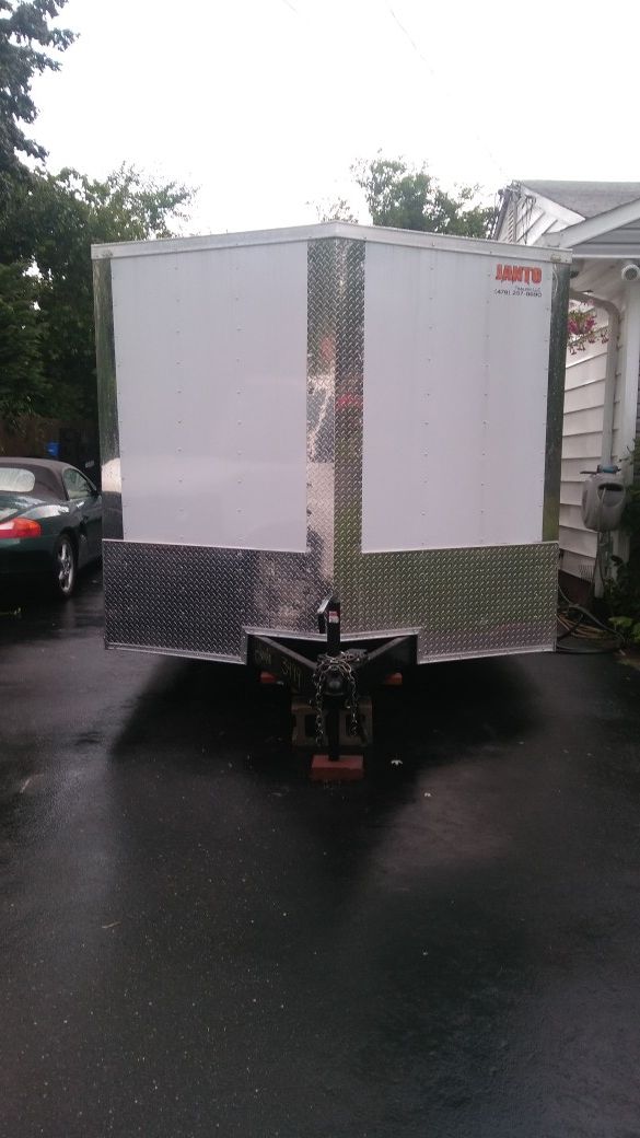 20' 24' 28' 32' Enclosed Vnose Trailers
