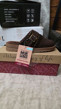 Muk Luks Women's Clogs Size 6