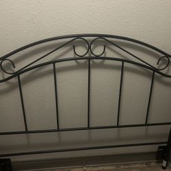 Bed frame adjustable Full/Queen.  Lockable Wheels Included.