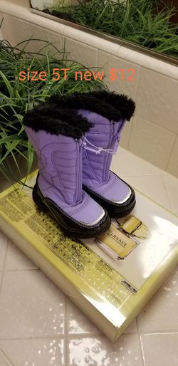 Size 5t snow boots