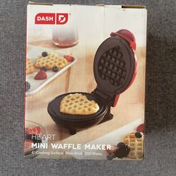 Dash Mini Maker 