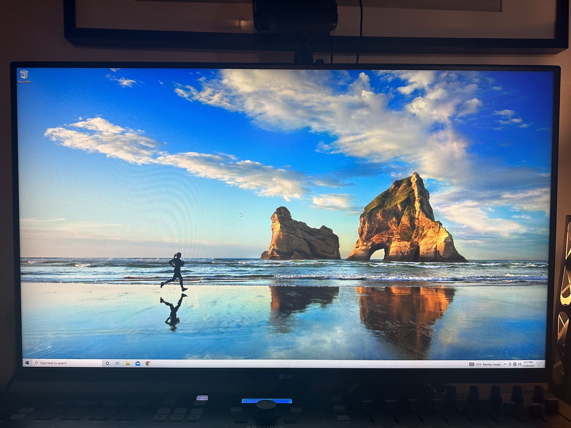 Mini PC Desktop Computer (Windows) + Keyboard