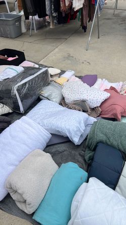 Free blankets and sheets