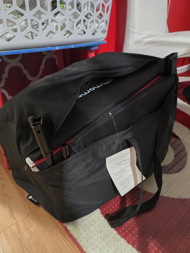4moms Breeze Plus Portable Playard with Removable Bassinet and Baby Changing Station, Easy One-Handed Setup