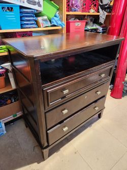 Drawer Dresser
