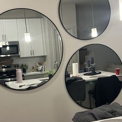 3 Round Mirrors 