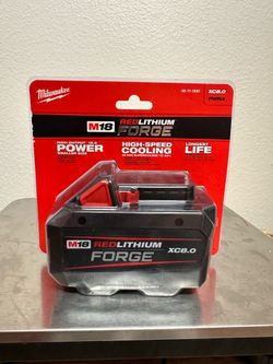 Milwaukee m18 forge battery brand new xc 8.0