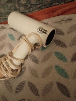 Hair dryer yes it works cash only