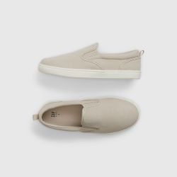 NEW Gap size 2 kids slip on sneakers in khaki