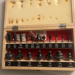 New  18 Piece Craftsman Router Bit Set In Box
