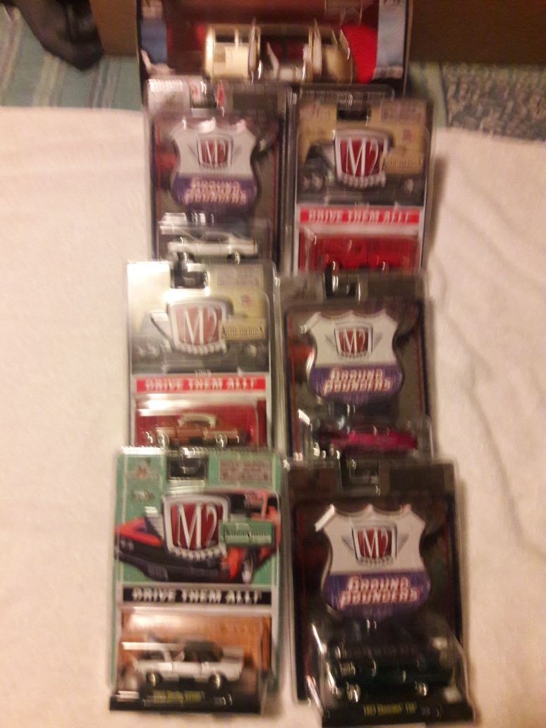Carros hot weells y mc2 grandes y pequeños colectibles