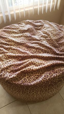 Extra large memory foam bean bag in great condition