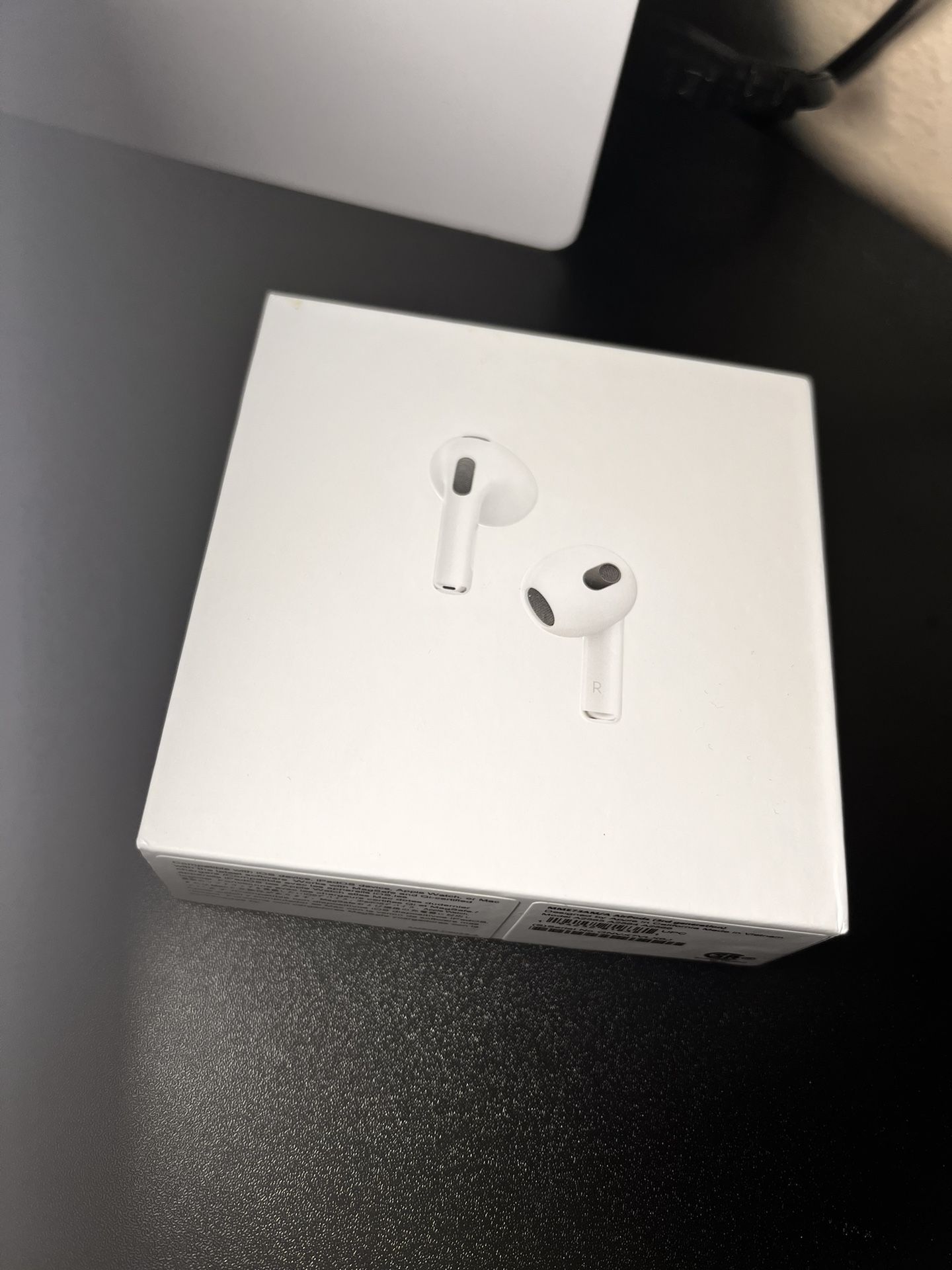 Apple AirPods 3 Generation