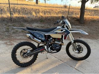 Dirtbike