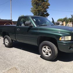 2000 Ram Sport 4x4 5.9 