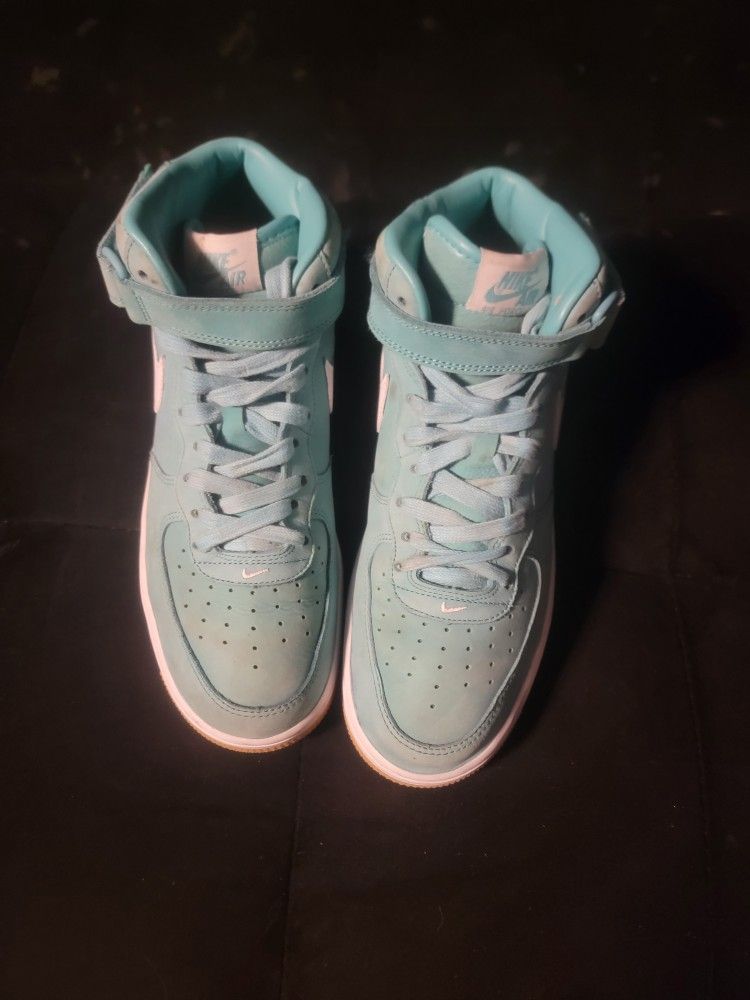 Nike Air Force 1