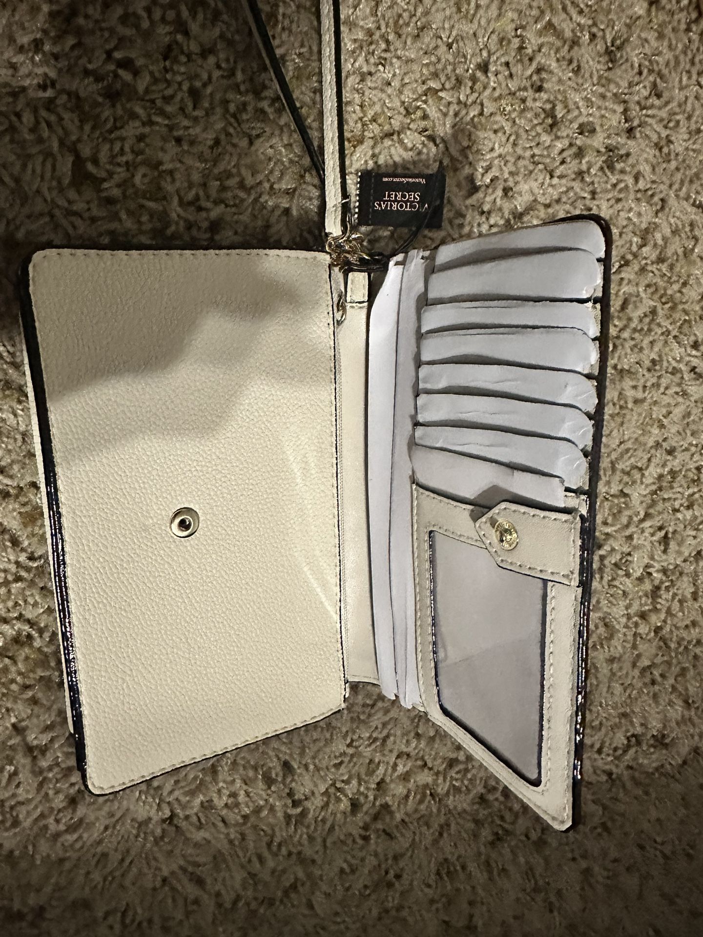 VS- Wallet. New