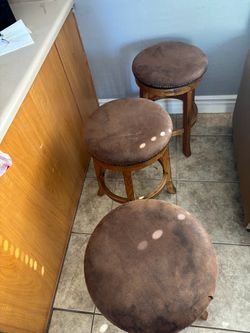 Set of 3 Wooden Swivel Bar Stools