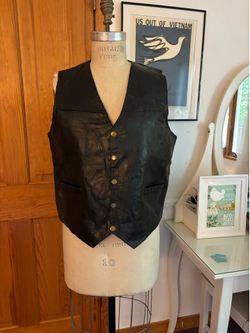 Vintage Navarre Leather Company Men’s Black Leather Vest. Size M.