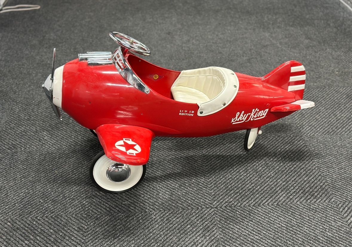 【希少】コカコーラ l Pedal Plane 飛行機　赤 Sky King Pedal Plane Limited Edition