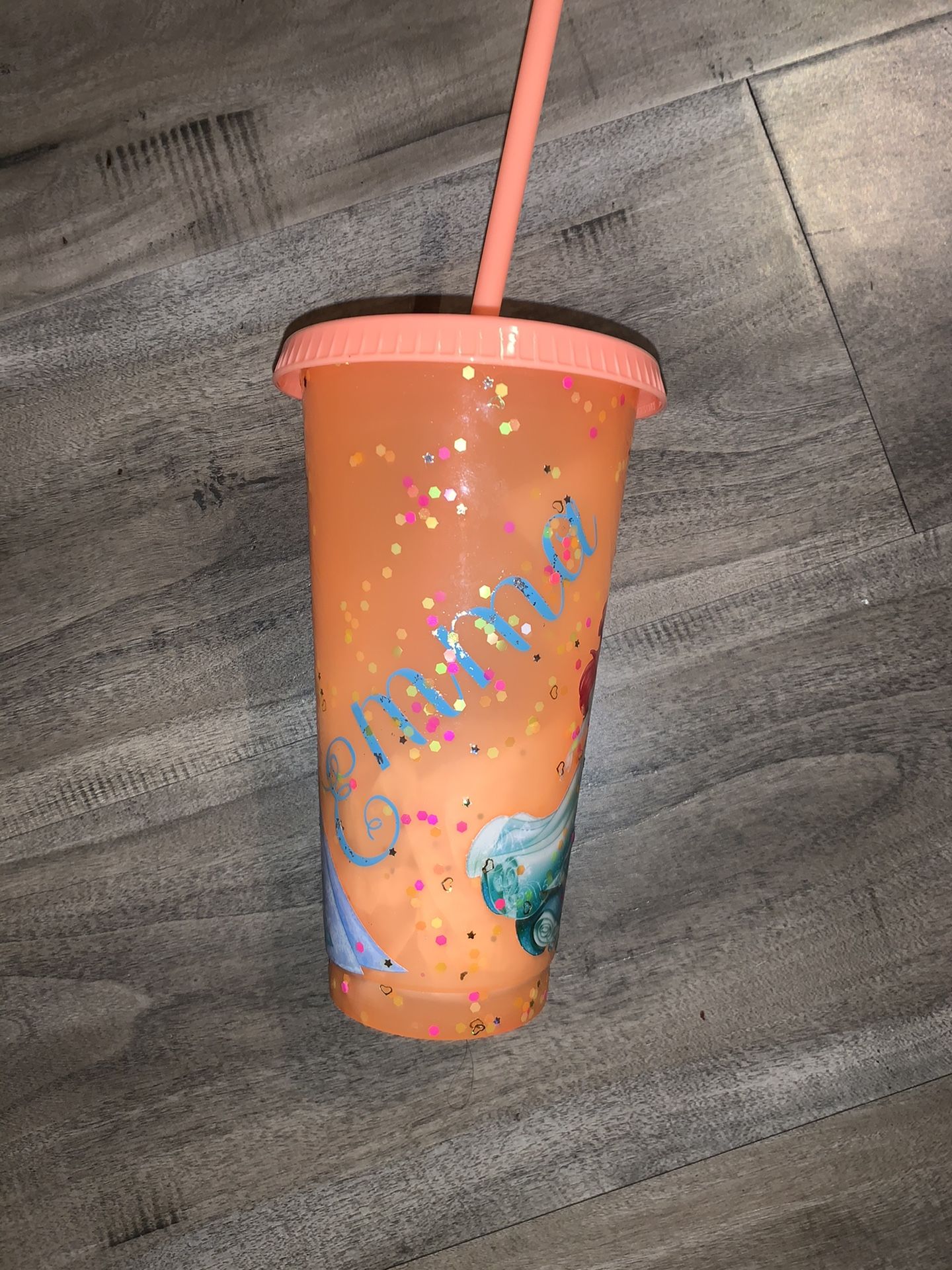 Color changing cup
