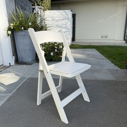 White Wooden Folding Chairs