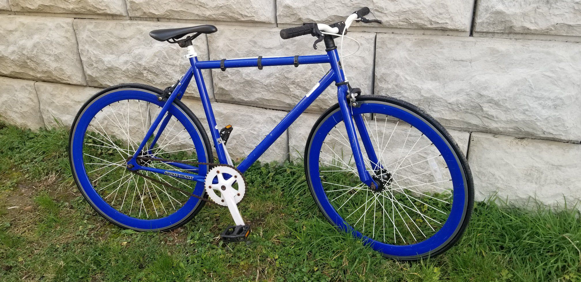 Single Speed Bicycle comes with new tires