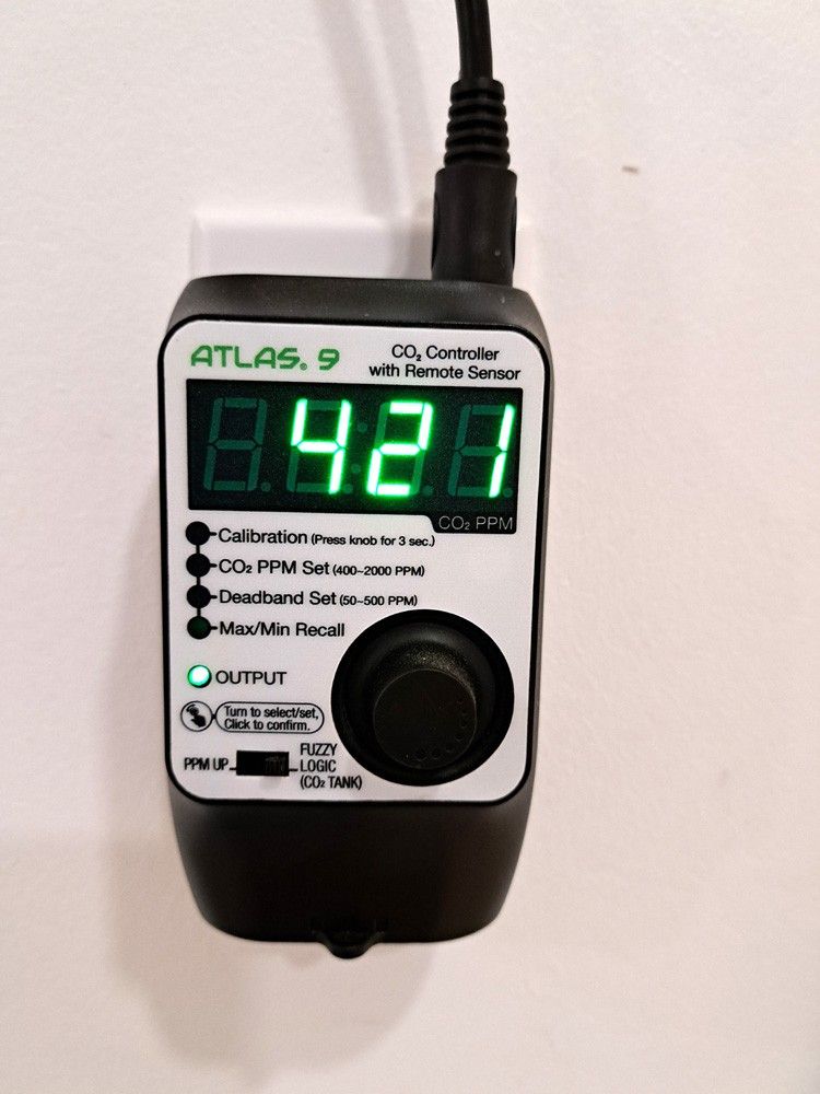 Atlas 9 CO2 Controller with Remote Sensor, Flow Valve & Flow Meter