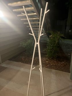 Great moving deal like new white coat rack