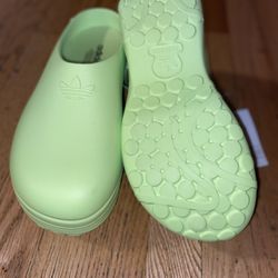 Adidas Crocs 